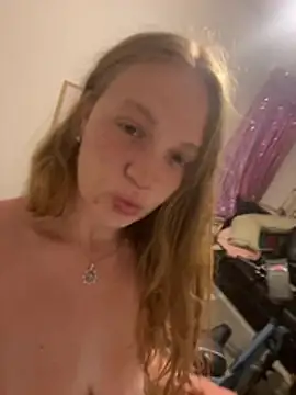 feedeegeorgie's Live XXX Chat