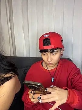 ian_mathias_'s Live XXX Chat