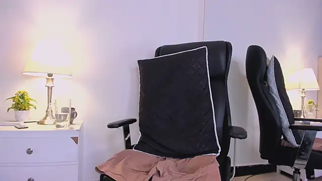 Chriss_Diamondn Live XXX chat