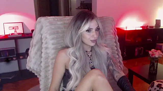 missJen111 élő XXX-chatje