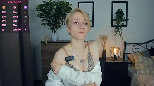 Онлайн чат XXX JanettePerro