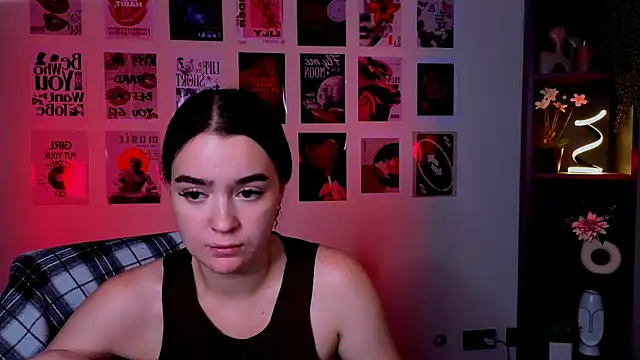 monica_xcx's Live XXX Chat