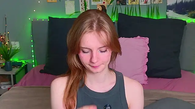 ElfieWhiten Live XXX chat