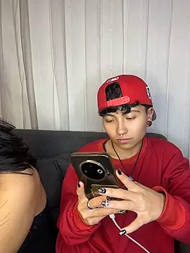 Chat +18 de ian_mathias_ ao vivo