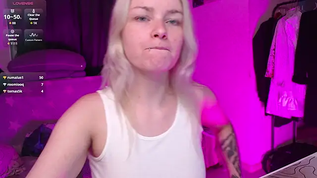 CherryNight6's Live XXX Chat