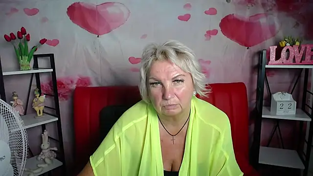 RenataDaster Adlı Modelin Canlı XXX Sohbeti