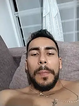 Vazquenuann Webcam Show