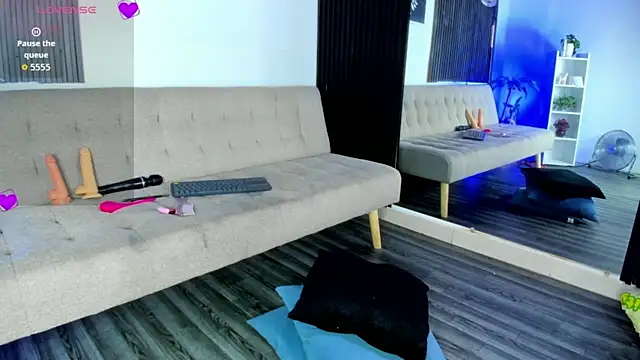 _emily_gilll_ Live XXX Chat