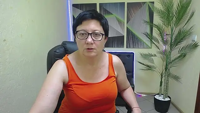EmilyL0ve 라이브 XXX 채팅