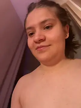 Natt_ Adlı Modelin Canlı XXX Sohbeti