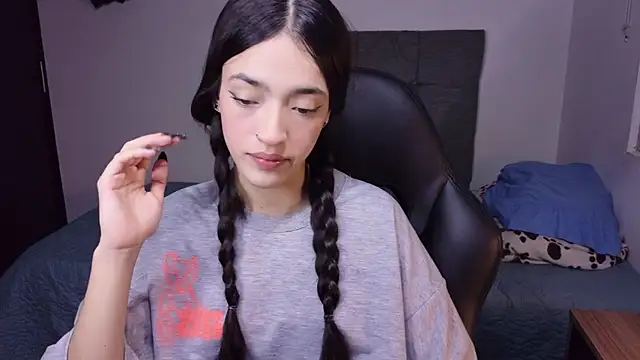 Chat XXX en directo de miIa_bratz