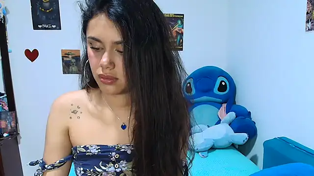 צ'אט XXX בשידור חי של caramel_doll__