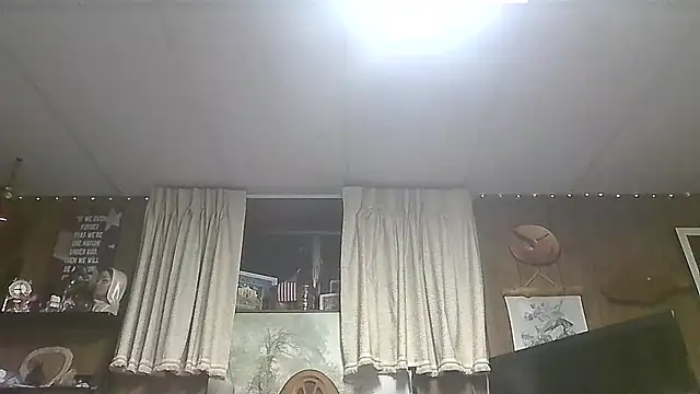 MakowboyのライブXXXチャット