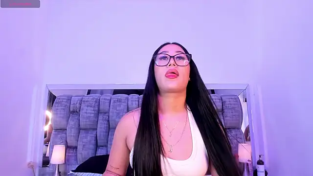 LucianaVlezz Live XXX-Chat