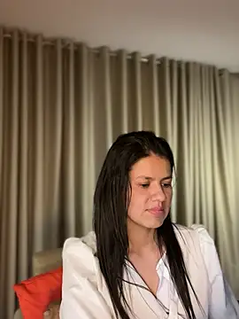 Zandrina live XXX chat