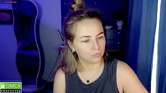 Mira_Mermayd Chat XXX live