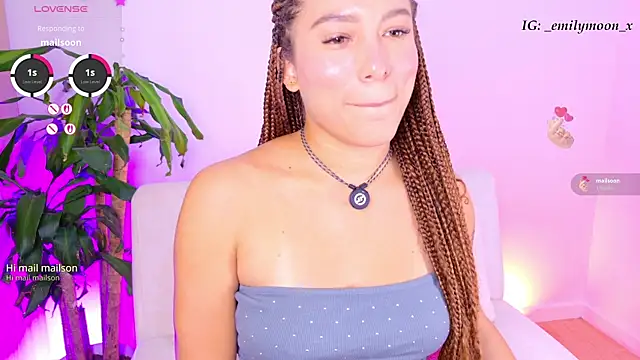 Chat XXX en directo de onlyemily_