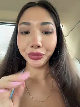 Chat XXX Live lean_lie8