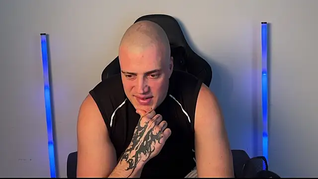 Онлайн чат XXX Bigbaald