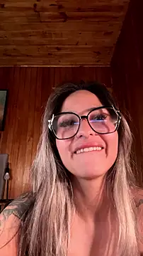 Chat +18 de AliceStone19 ao vivo
