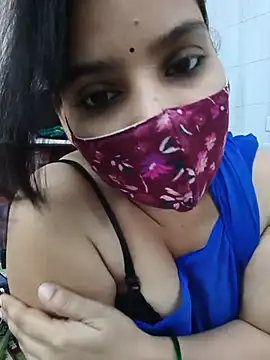 Chat +18 de shalini_gupta05 ao vivo