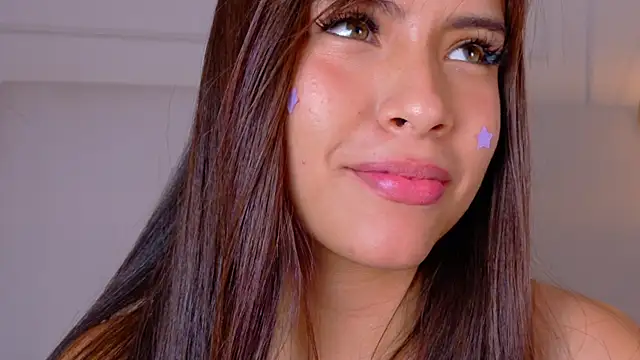 Chat +18 de HelenaFoumier ao vivo