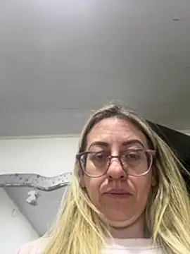 Czat XXX na żywo – miss_hanna07