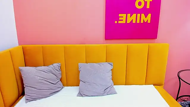 LoraSunnyy Chat XXX in diretta