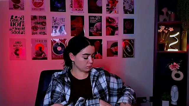 monica_xcx Chat XXX in diretta
