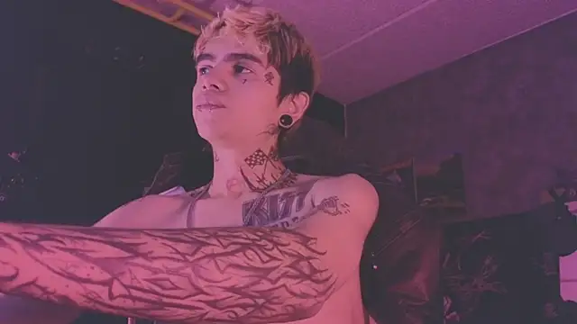 AcidMilo Live XXX-chat