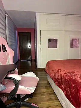 Chat +18 de RebelKitty_ ao vivo