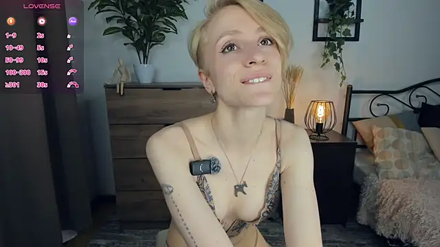 JanettePerron Live XXX chat