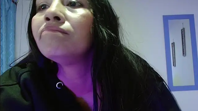Chat XXX en directo de naya_10