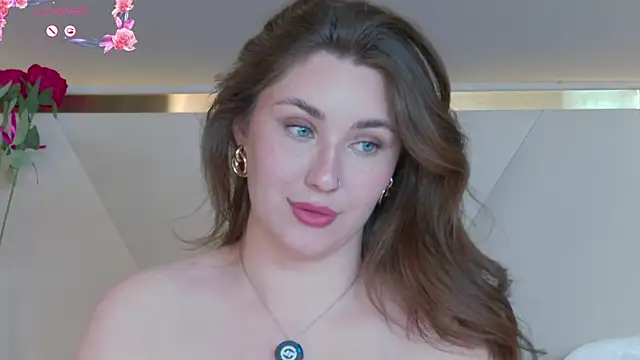 צ'אט XXX בשידור חי של KiraBarlows