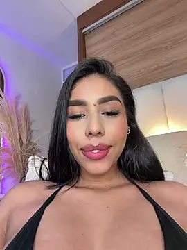 Rossie_Blooms' Live XXX Chat