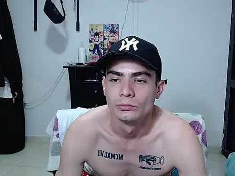 Zac_Efront Adlı Modelin Canlı XXX Sohbeti