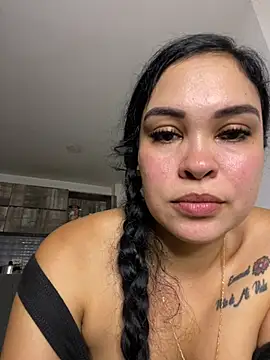 FOX_LATINA élő XXX-chatje