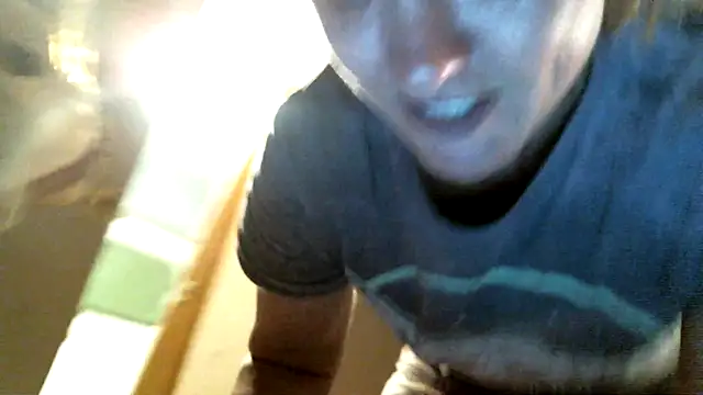 Chat +18 de SexyB214 ao vivo