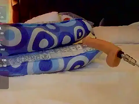 Enzoo98_ লাইভ XXX চ্যাট