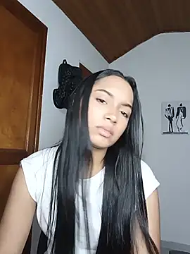 Leilaplus0s' Live XXX Chat