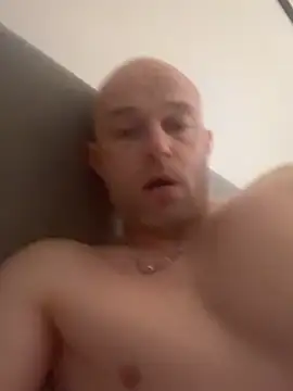 BisexualMen1993 Pertunjukan Webcam