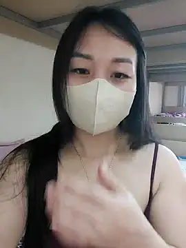 Laurie369's Live XXX Chat