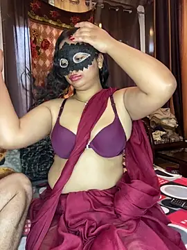 IndianLatinaa's Live XXX Chat