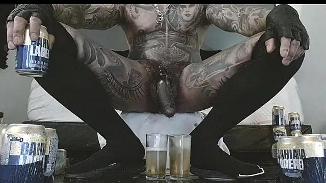 danilog515 élő XXX-chatje