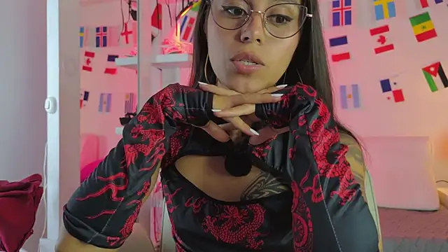 thamaral1's Live XXX Chat