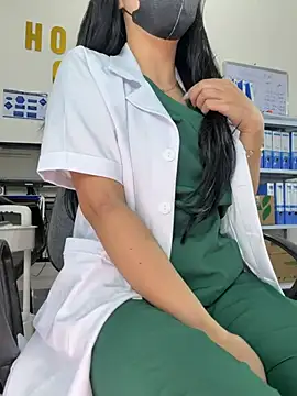 Angela_my Adlı Modelin Canlı XXX Sohbeti