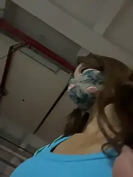 Czat XXX na żywo – kiss_loo