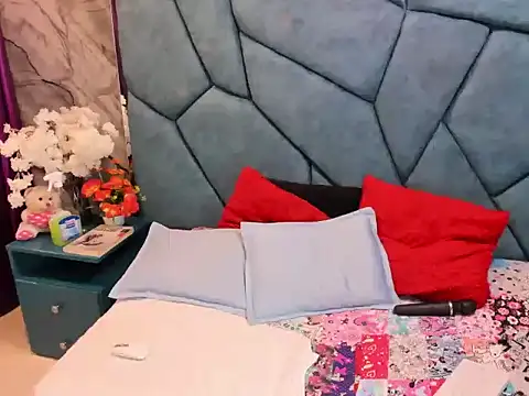 JulietaDiamond 现场XXX聊天
