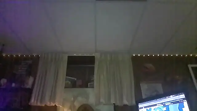 XXX chat uživo modela Makowboy