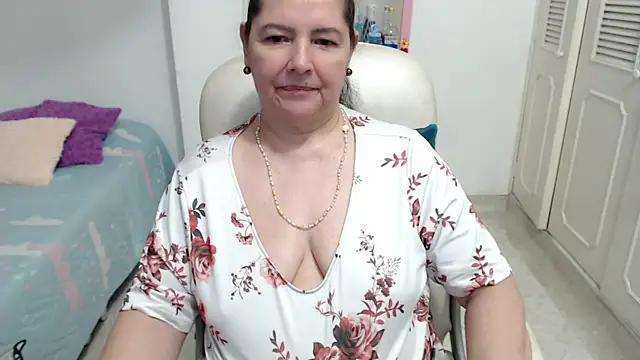 XXX chat uživo modela leonela_69